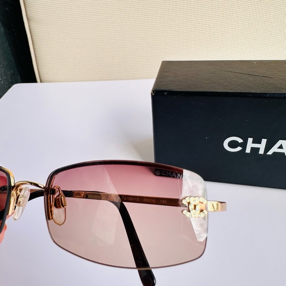 CHANEL VINTAGE SUNGLASSES crystal CC’s - Picture 4 of 16